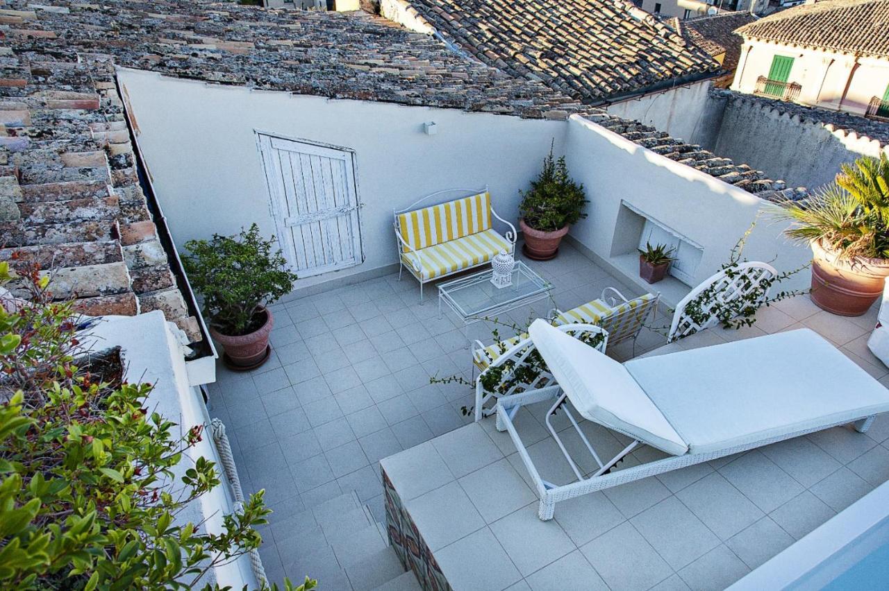 Palazzo Cherubini-Pools & Wellness Rossano Exterior photo